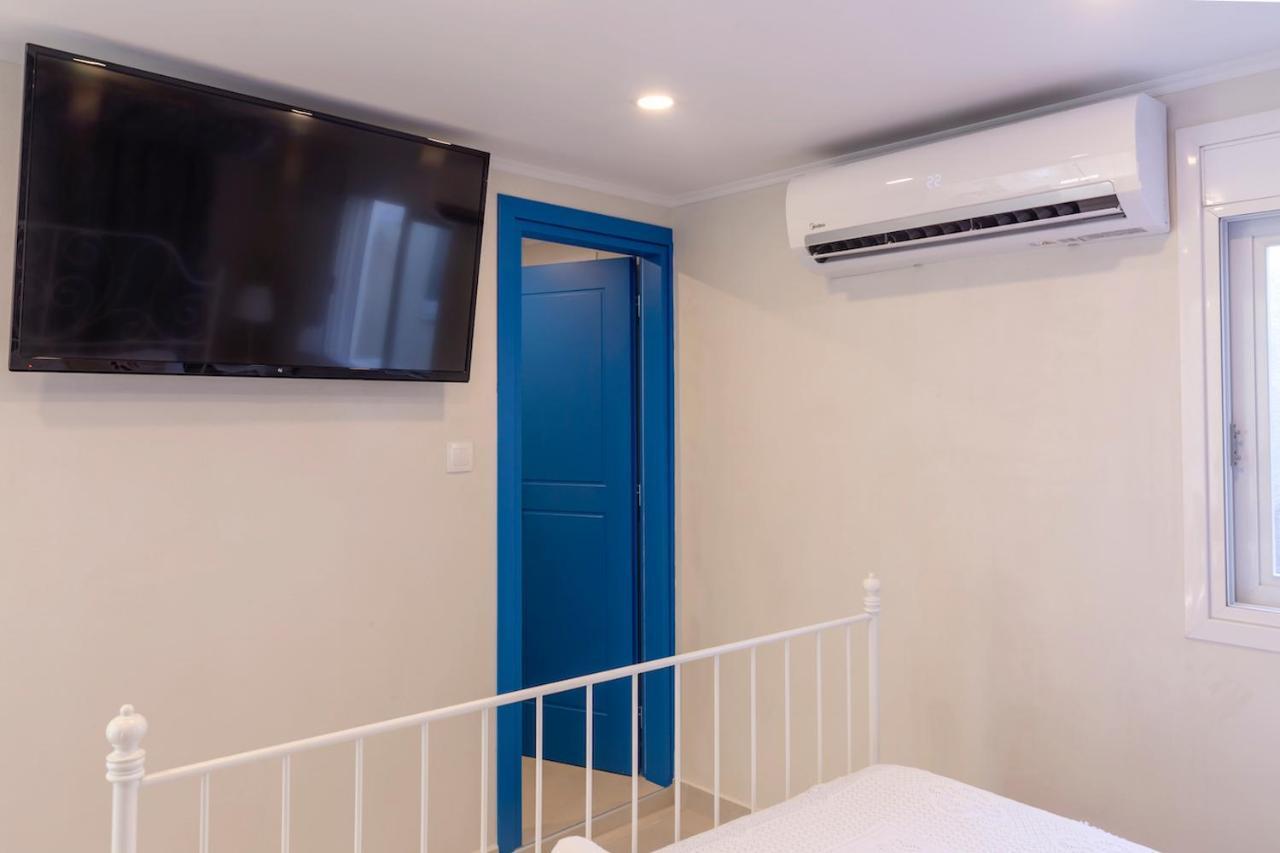 Blue And White Apartment Vipgreece アテネ エクステリア 写真